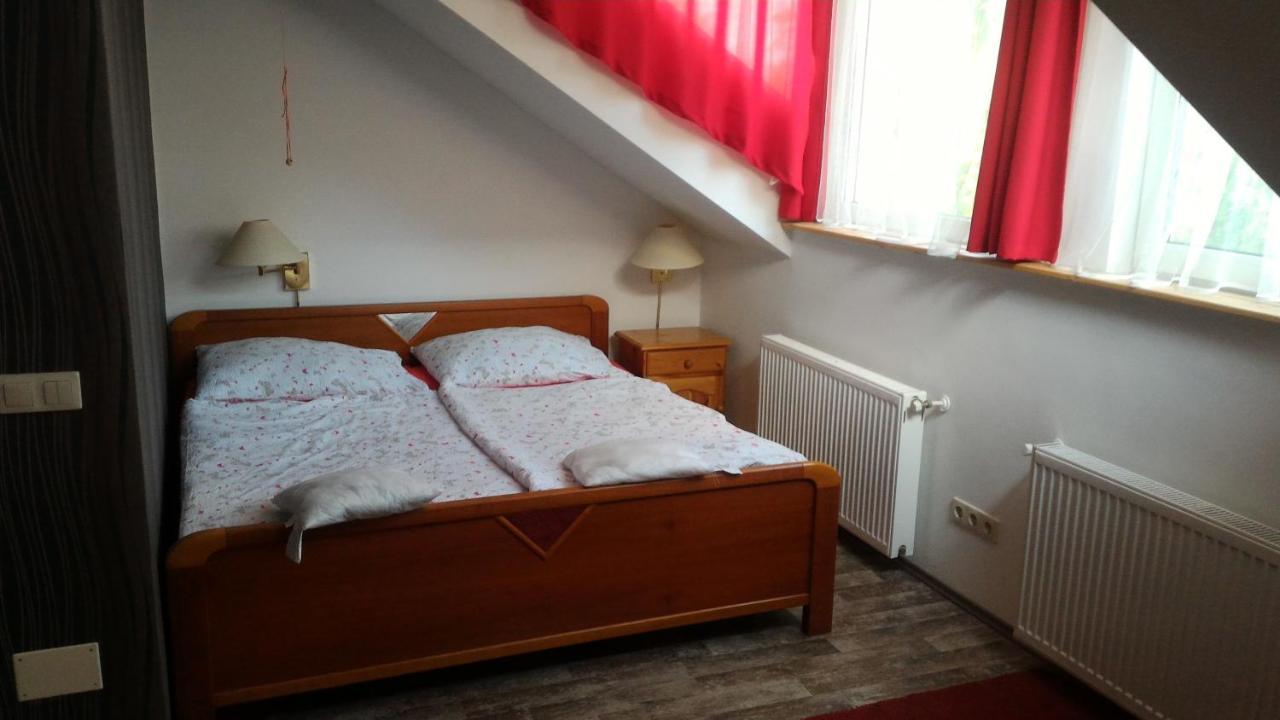 Patak28 Apartmanok Шопрон Екстериор снимка